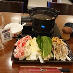  きのこ鍋＆きのこ料理専門店 何鮮菇 - 