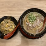 うま屋ラーメン - うま屋セット（1,000円）