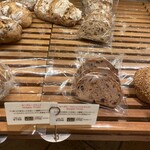 BOULANGERIE BURDIGALA　 - コレは日持ちしそうなので買おう、と言う動機でも良いよね