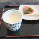 オウギ - 食後の豆乳＆和菓子♬