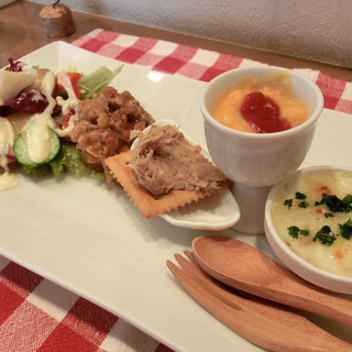 Casual French MOE'T_1