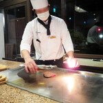 鉄板焼ステーキ 一ッ葉ミヤチク - 