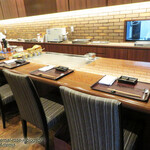 鉄板焼ステーキ 一ッ葉ミヤチク - 