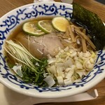 博多醤油ラーメン 月や - 