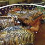 吾作 - クロシビカマスですが地元では「ヨロリ」と呼ばれる魚で、小骨が多いので鱧みたいに骨切りします＾＾