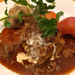 キッチン Oh!Way - Oh!Wat風 牛すじシチューかけハンバーグステーキ