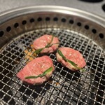 Yakiniku Emmusubi - 