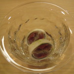 寿司 竹本 - 秋刀魚の酢漬大根巻き