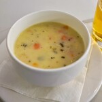 British Airways Galleries Lounge - チキンスープ（美味）