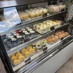 MEGLI A DOLCE - 料理写真:店内