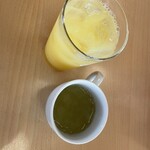 ジョイフル - うっすい100%オレンジジュースと梅こぶ茶