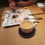 海鮮 イタリアンバル ルチアーノ - ミルクティーでごちそうさまでした！