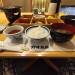 野津旅館 - もちろんしじみ汁
