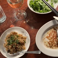 カルネジーオ イースト - 