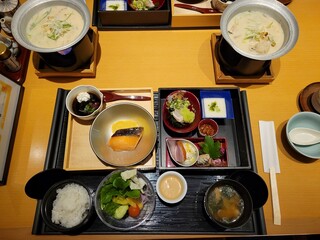 Nihonryouri Hanakidori - 軽井沢 白ほたる湯豆腐膳－和朝食膳－