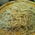 そば屋 けん豆 - お蕎麦アップ　結構量もある
