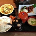 味覚園 - やわらかサガリランチ（819円）