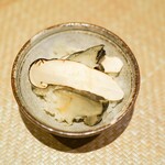 Tagawa - 三重黒鮑柔らか煮と青森産松茸の飯蒸し