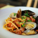 ヴィッラ マニョーリア - スパゲティ（魚介のトマトソース）