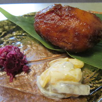 御料理 寺沢 - 二子里芋の照り煮、柿とあけびの白和え