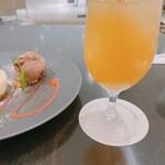 BARNEYS CAFE BY MI CAFETO - 