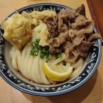 梅田 釜たけうどん - 