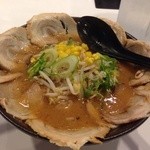 らあ麺ダイニング 為セバ成ル。 - 味噌チャーシュー♫