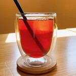 なかむら珈琲 - この透明感。浅煎り独特の色味もイイよね