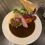 ミセス・ダダ - 『Curry（1500円）、カツレツ（300円）』グレービーは動物系。