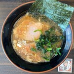 横浜らーめん寿三家 - 料理写真: