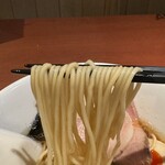酒肴場 屯 - 三河屋製麺のツルパツ細ストレート麺