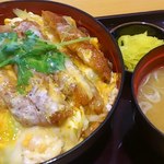 Oshokuji Dokoro Ginnan Tei - カツ丼　700円