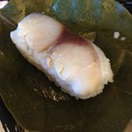 Kakinoha Sushi Hompo Tanaka - 名のある献上品 適度に美味しいです