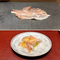 パルコ フィエラ - 鹿児島産黒豚のプロシュートクルード＆
                    興部ノースプレインファームのミルクを使った自家製モッツァレラ