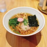 自然派ラーメン処 麻ほろ - あっさり醤油＠880円（税込）