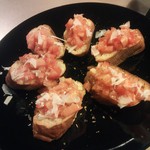 BIG KAHUNA - フランスパンのトマトのせ