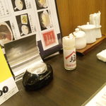 炭火牛タン焼　しおや - テーブルセット