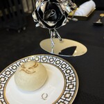 クイントカント - ロゴ入りのパン