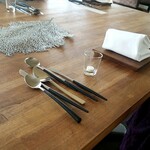 コンヴィヴィアリテ・イチノセ - テーブルセット