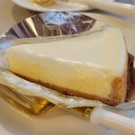 まるたや洋菓子店 - 2層のチーズケーキ