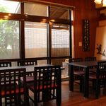 酒膳 日野 - テーブル席