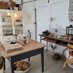 Sajilo Cafe Forest - 店内（装飾ルーム）