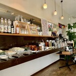 Cafe Koi Koi - サラダなどのカウンター