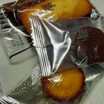 アンリシャルパンティエ - 