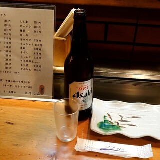 焼鳥とりしん - ドリンク写真:瓶ビール大瓶(税込み630円)