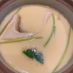 Wafuu Izakaya Zaidokoro - 松茸入り茶碗蒸し(大きなエビなども入ってました)