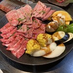 焼肉レストラン 八坂 あら川 - 和牛盛合わせ