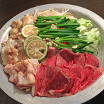 Sumibi Yakiniku Yakiniku No Gansan - ホルモン鍋コース新登場！