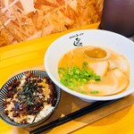 豚骨醤油ラーメン なかしょう - 