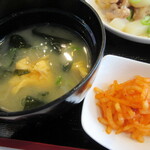 MY STYLE フォー - 玉子とわかめのスープに、大根の甘辛酸っぱい和え物